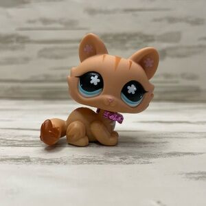Littlest Pet Shop Crouching Kitten Cat Orange Striped #649 Blue/ Flower Eyes LPS